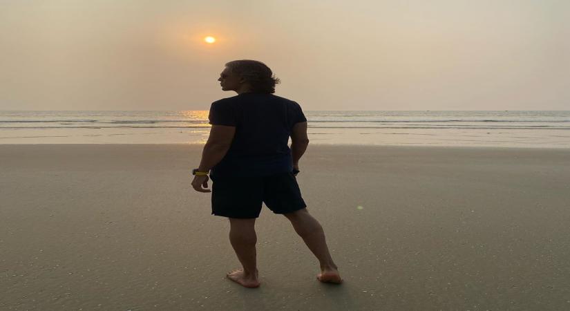 Milind Soman and Goa Police are target of Twitter meme fest.