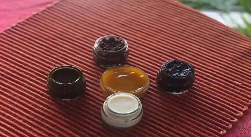 As one can't go to salons during the coronavirus lockdown, actress Yami Gautam has decided to take care of skin by making beauty products at home.