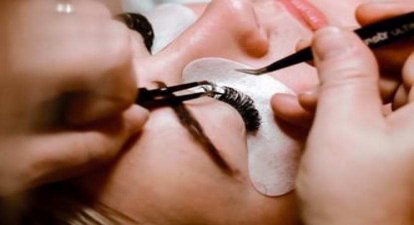 Things to keep in mind before & after getting permanent eyelash extension