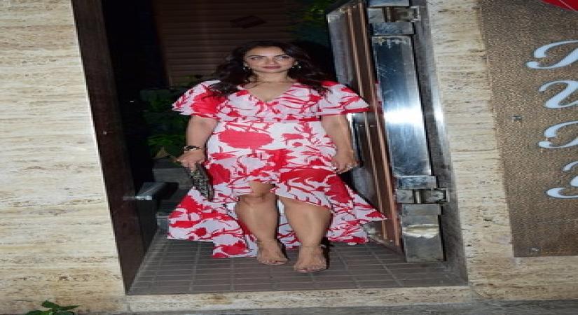 Mumbai: Actor Sohail Khan's wife Seema Khan at her brother and sports agent Bunty Sajdeh's party in Mumbai on March 13, 2020. (Photo: IANS)