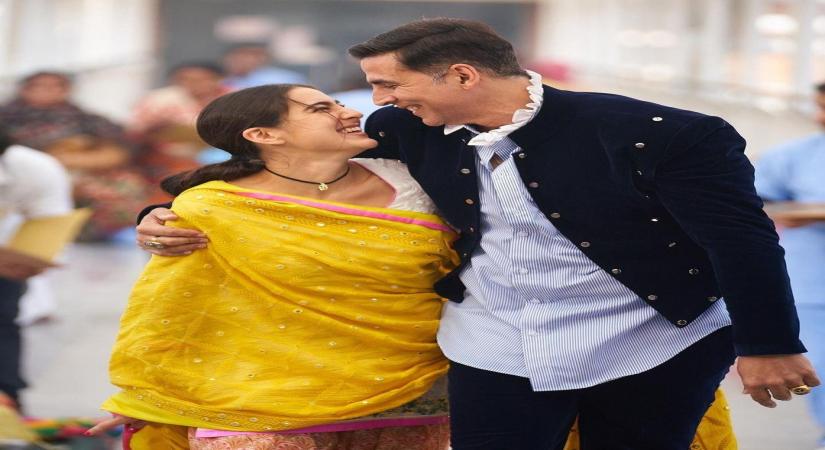 Akshay Kumar joins Sara Ali Khan on the Ã¢ÂÂAtrangi Re' set.