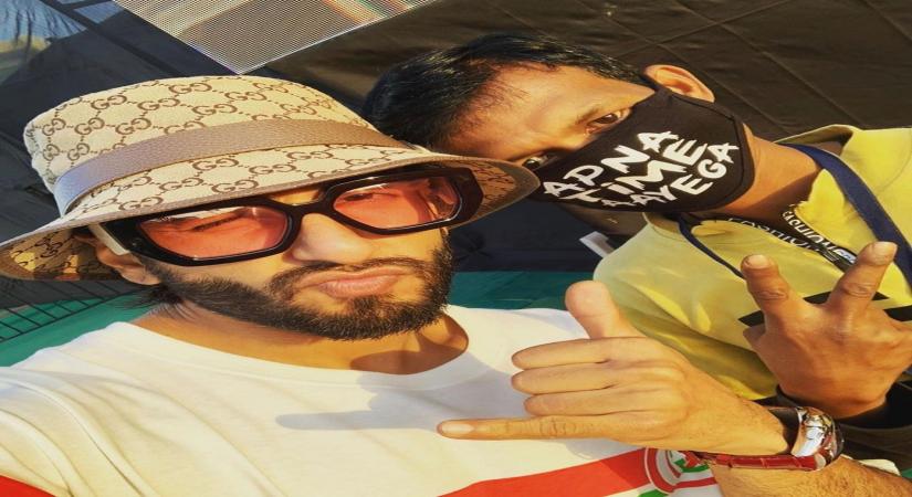 John cena shares Ranveer singh's picture.