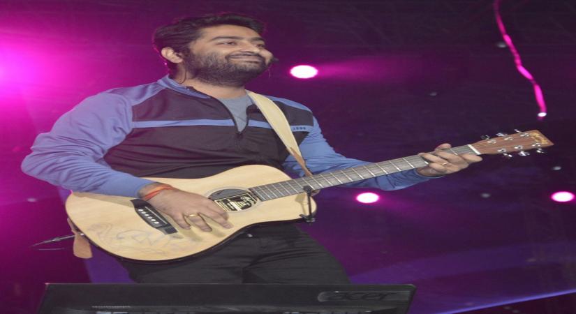 Gurugram: Singer Arijit Singh performs during a concert in Gurugram on Feb 17, 2018. (Photo: IANS)