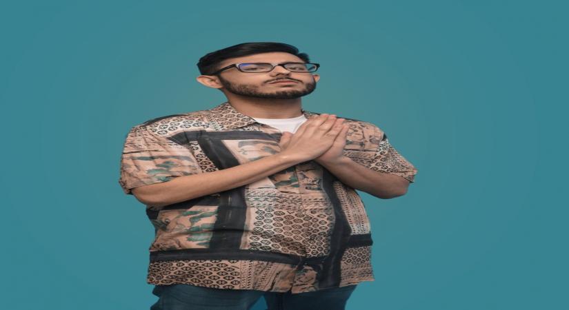 YouTube star CarryMinati to make B'wood debut in Big B-Ajay Devgn film 'MayDay'