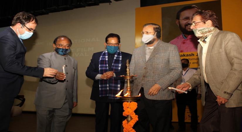 A fest of short films on Covid-19.