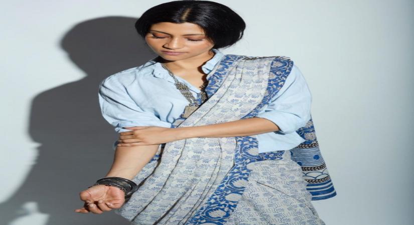 Actress Konkona Sensharma has given a quirky yet stylish twist to draping a saree in her new post on social media.