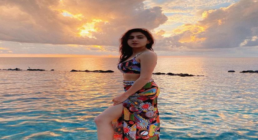 Sara Ali Khan shares pic of 'sandy toes, sunkissed nose' from Maldives.(photo:Instagram)