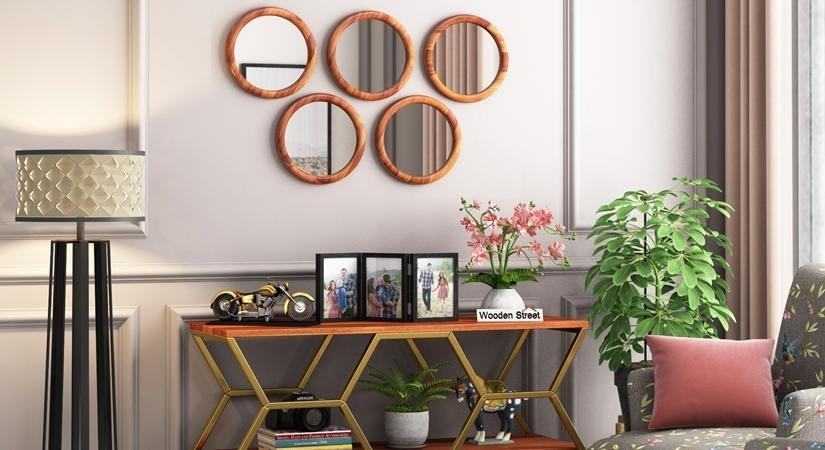 Lights & mirrors: A clutter-free home in a budget (IANSlife)
