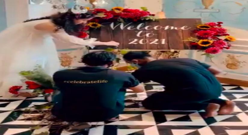 Kangana hosts new year special brunch for team Dhaakad (Photo Credit: Twitter)