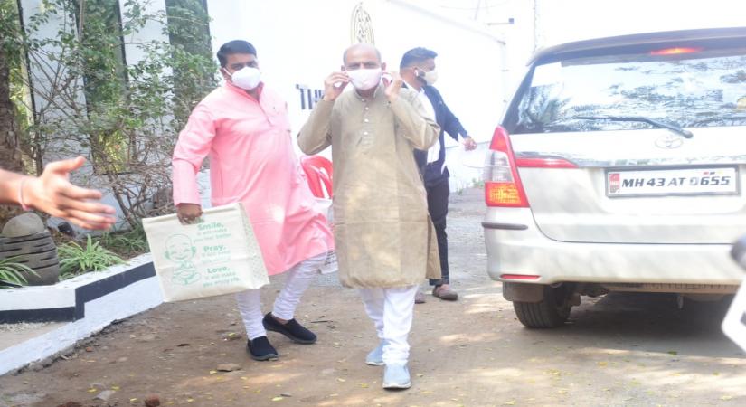 Priests arrive at Alibaug venue for Varun-Natasha wedding