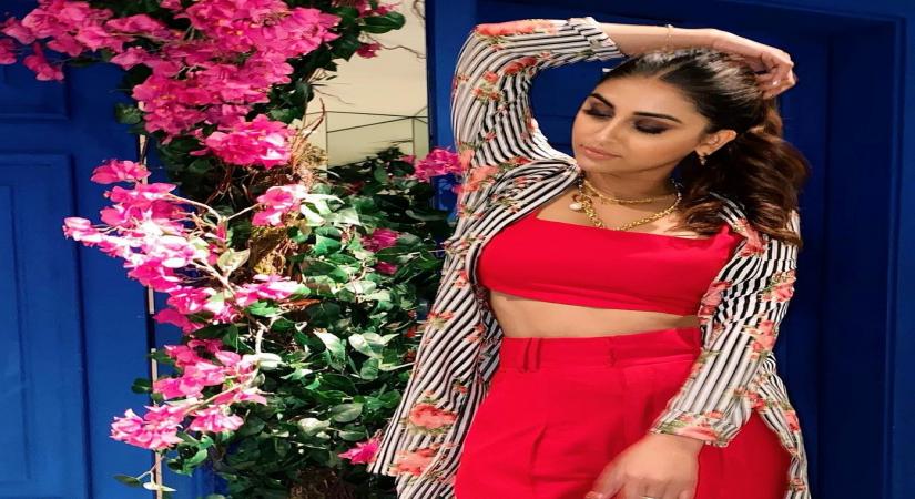 TV star Krystle D'souza is just 'phooling' around! (Credit: Instagram)