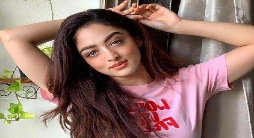 Sandeepa Dhar learnt her 'Kaagaz' dance number overnight