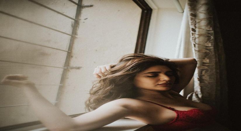 Karishma Tanna is lost in her 'own thoughts' (Credit: Instagram)
