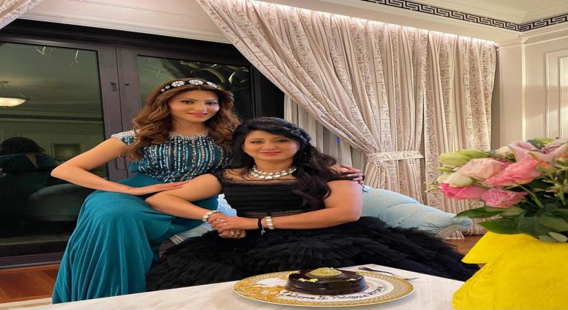 Urvashi Rautela shares an emotional note for mother. (photo:instagram