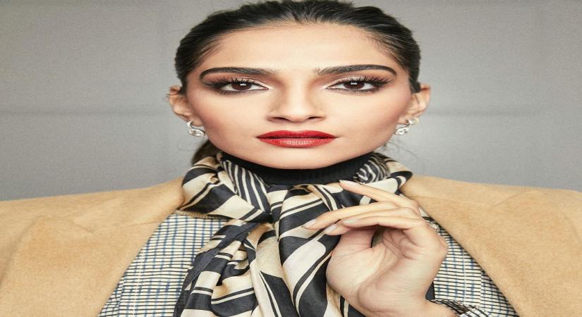 Sonam Kapoor's 'sorry' to Rihanna and the need to maintain safe distance(Photo:Instagram)