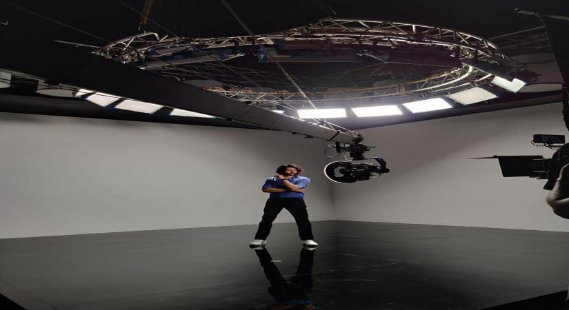 Kartik Aaryan shares picture from first shoot in 2021 (Credit: Instagram)