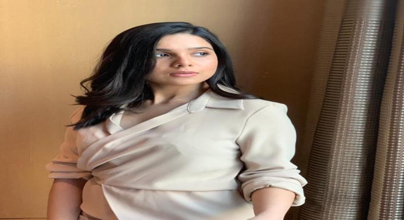 'Dev DD' season 2 brings back Rashmi Agdekar in lesbian avatar.(photo:INSTAGRAM)