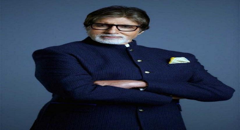 Big B undergoes cataract surgery: Reports