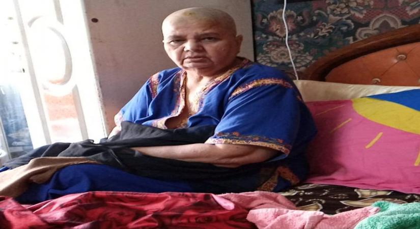 Rakhi Sawant urges fans to pray for her mother