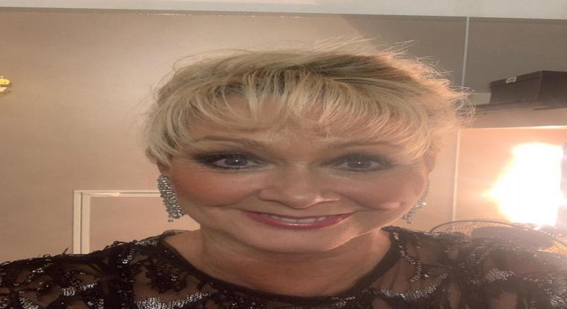 'Broke' Cheryl Baker is selling her furniture
