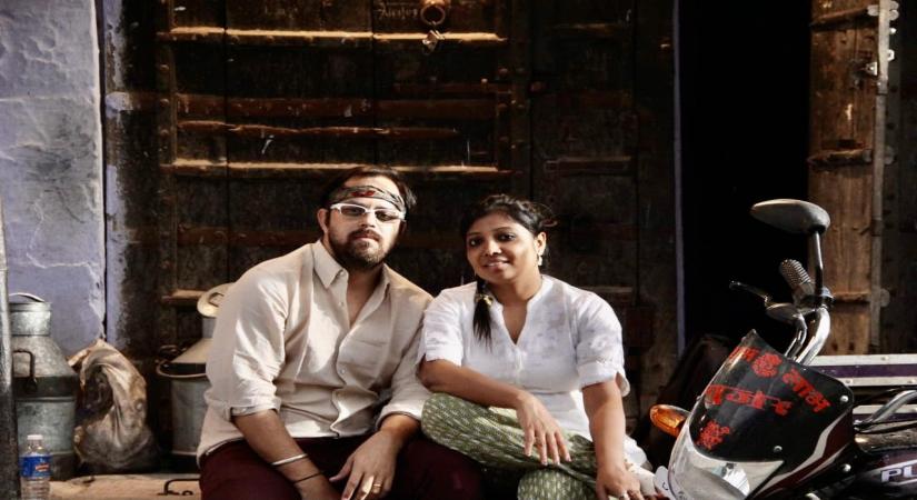 The popular screenwriter duo of Siddharth and Garima is all set to turn directors for the gritty youth drama, Saale Aashiq. The film will mark their directorial debut in Bollywood.