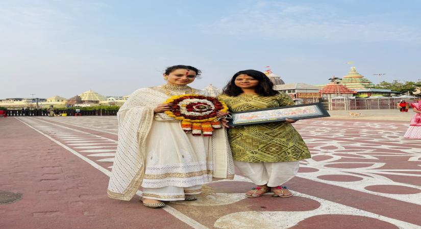 Kangana Ranaut visits Lord Jagannath temple in Puri.(photo:TWITTER)