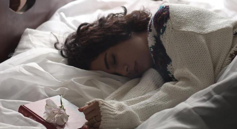 Night-time cardiac arrest higher in women than men: Study