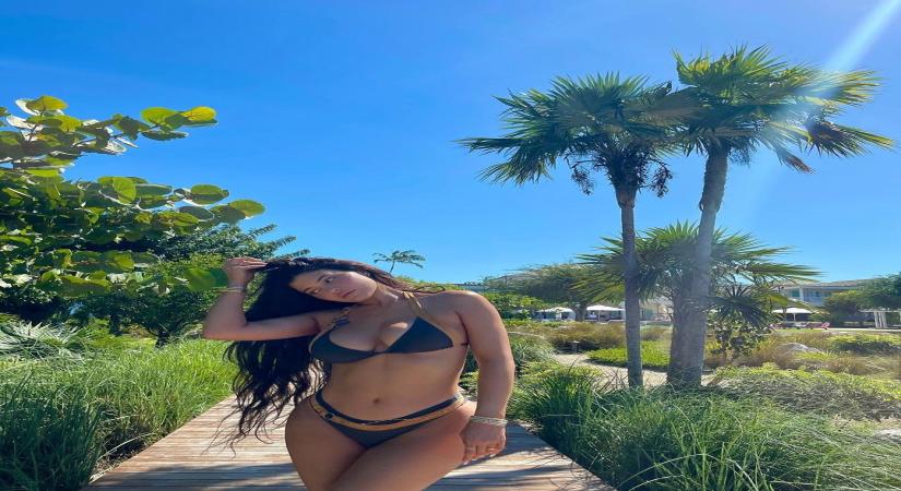 Kylie Jenner strikes 'dreamy' pose in itsy-bitsy bikini