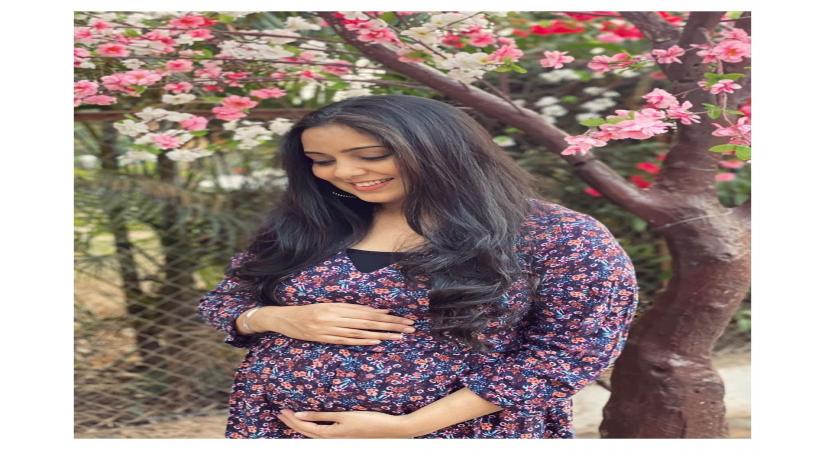 Singer Harshdeep Kaur announced her pregnancy on Thursday. Her first child is due in March.