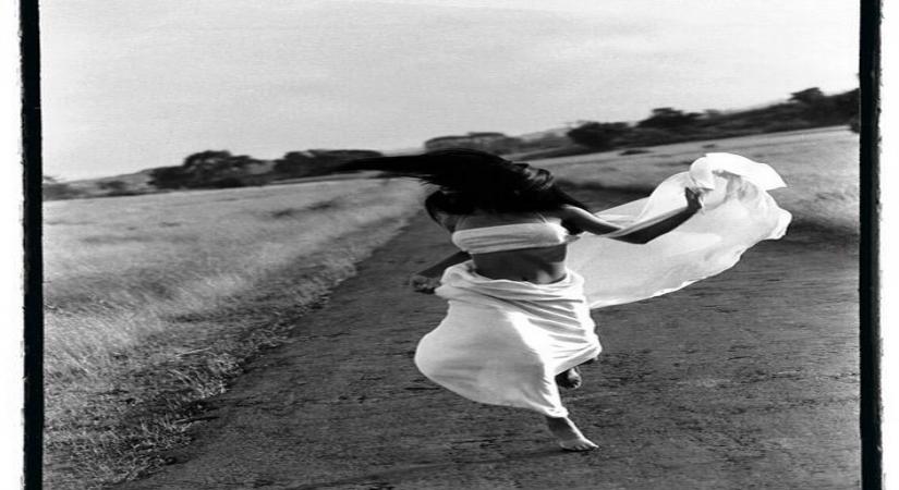 Malaika Arora on Thursday shared her version of the hit German film Run Lola Run, dubbing it Run Malla Run.