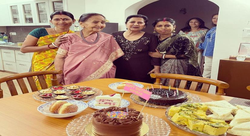 Nimrat Kaur feels 'love-bombed', shares birthday photos.(photo:Instagram)