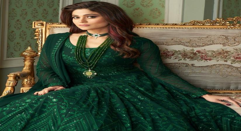 Actress Shamita Shetty wants to try roles that are more realistic. She says she has never never tried something that is devoid of glamour.