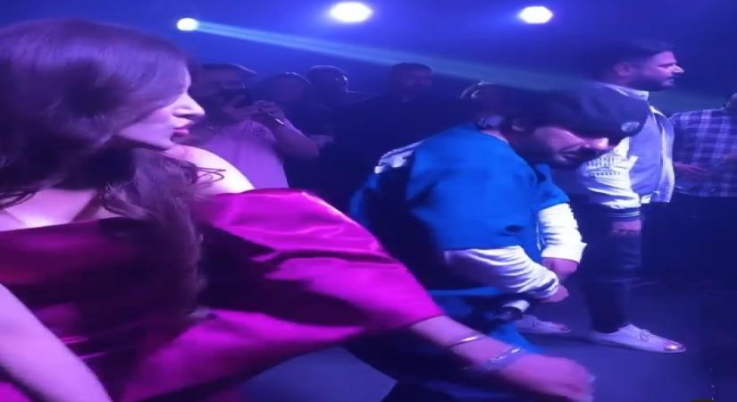 Urvashi Rautela performs 'striptease', shares video.(photo:instagram)