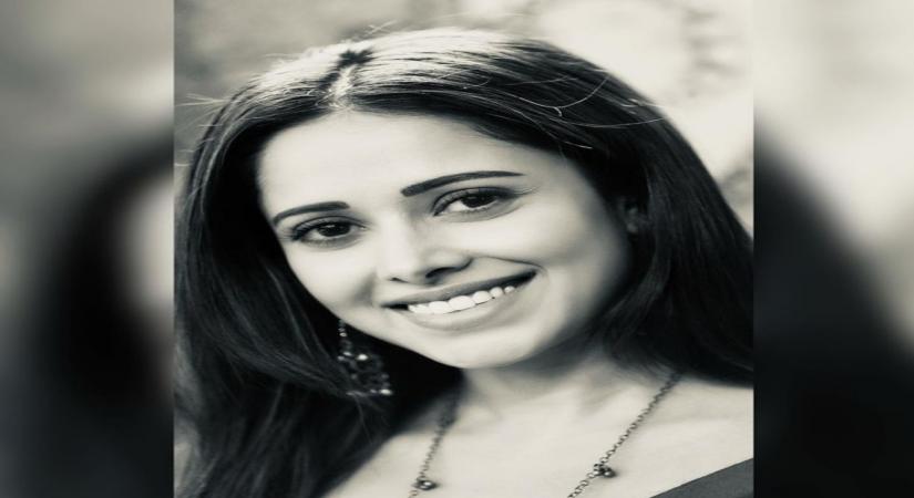 Akshay Kumar captures 'classic' pic of Nushrratt Bharuccha