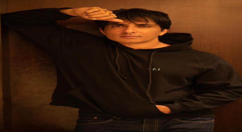 Sonu Sood gifts rifle to Jharkhand's rifle shooting champion