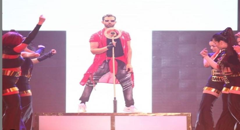 Hrithik Roshan reiterates his love for dance in new post ( credit : hrithikroshan/instagram)