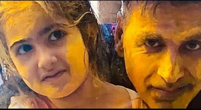 Akshay Kumar posts Holi selfie with daughter ( Credit : Akshay Kumar/instagram)