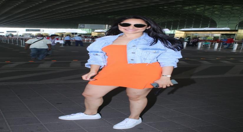 Balakrishna's passion for cinema unmatchable: Pragya Jaiswal. (Photo: IANS)