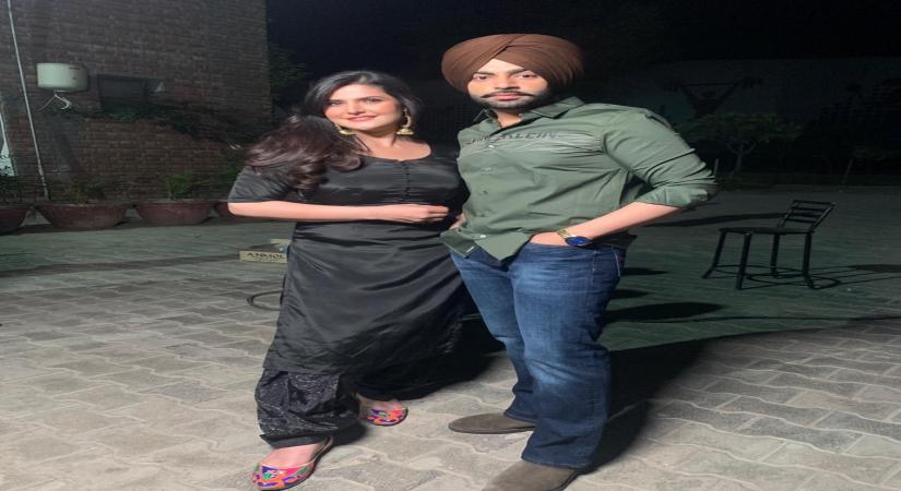 Zareen Khan in music video of Jordan sandhu's Do Vaari Jatt. (Credit : Zareen Khan/instagram)