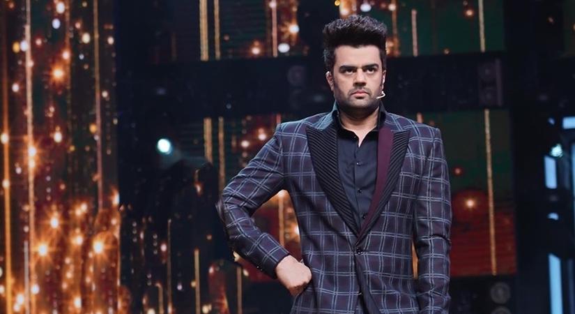 Maniesh Paul urges fans to 'be happy', 'spread love'