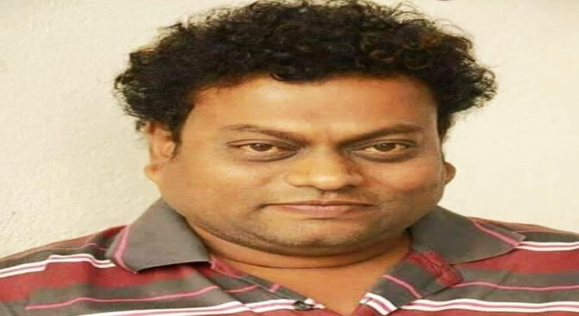 Kannada music director breaks down while explaining his ordeal to get an oxygen cylinder