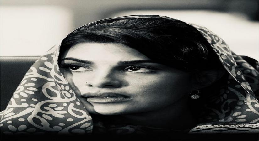 Jacqueline starts 'Ram Setu' shoot, Akshay captures the moment