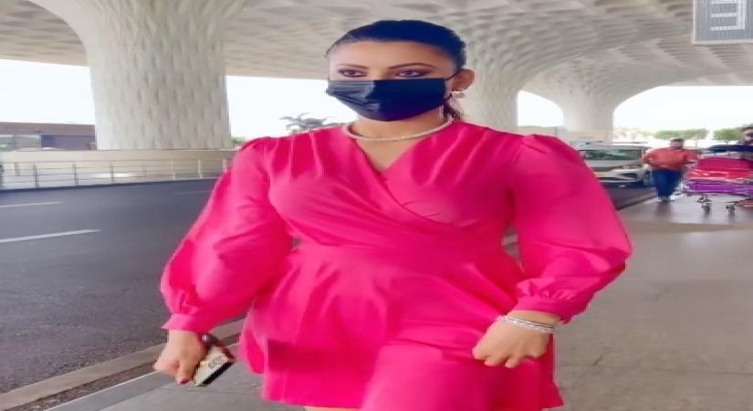 Urvashi Rautela: Follow Covid protocol amid festivities (Credit : Urvashi Rautela/instagram)