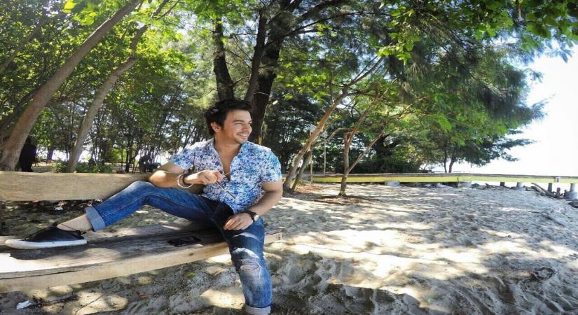 Manish Goplani features in music video 'Jatt Yamla'