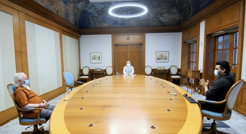 When R. Madhavan met PM Narendra Modi. (Photo: Instagram/IANS)
