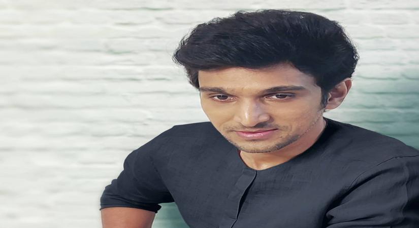 Pratik Gandhi: There cannot be competition between actors.(Photo:IANS)