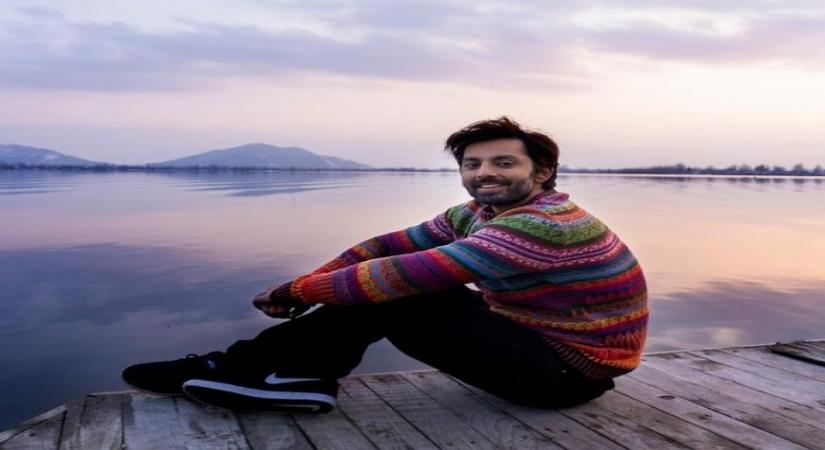 Himansh kohli: whenever I am in Kashmir, I start humming Kashmiri songs