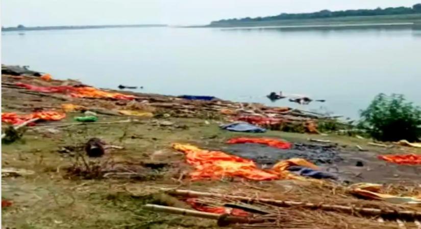 B-Town reacts with shock over dead bodies floating in Ganga