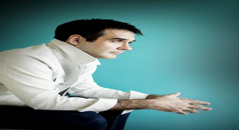 Mukul Chadda begins shoot for new digital show on birthday.