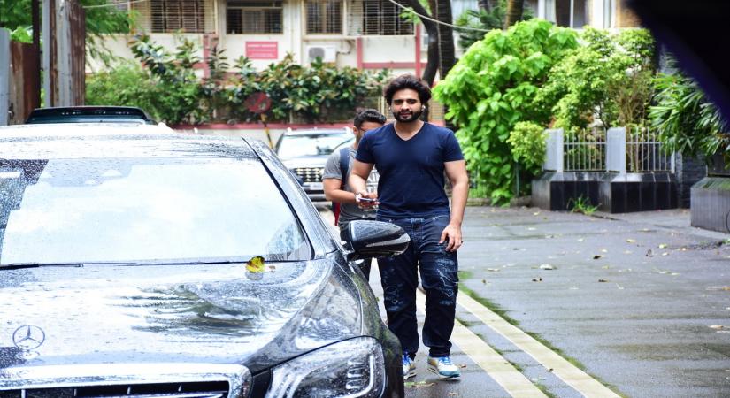 Mumbai: Actor Jackky Bhagnani seen at Bandra in Mumbai on July 11, 2020. (Photo: IANS)